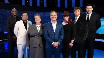 Backdrop for the TV series "The Chase" #1346129