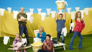 Backdrop for the TV series "Good Luck Charlie" #1325344