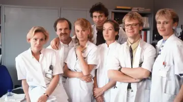 Backdrop for the TV series "Medisch Centrum West" #1558342