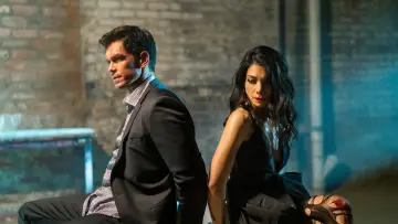 Backdrop for the TV series "True Lies" #1403763