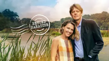Backdrop for the TV series "Beyond Paradise" #1387549