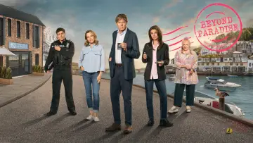 Backdrop for the TV series "Beyond Paradise" #1387563