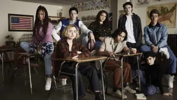 Backdrop for the TV series "School Spirits" #1376786
