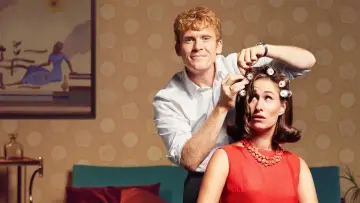 Backdrop for the TV series "Carmen Curlers" #1486795