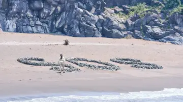 Backdrop к сериалу "Castaway Diva" #1452673