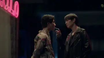 Backdrop к сериалу "Only Friends" #1478145