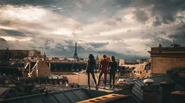 Backdrop к сериалу "Cat