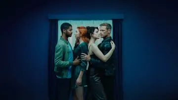Backdrop к сериалу "The Couple Next Door" #1482349