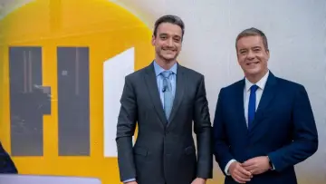 Backdrop for the TV series "Hora 1" #1512055