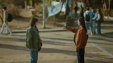 Backdrop к сериалу "You and Everything Else" #1481183