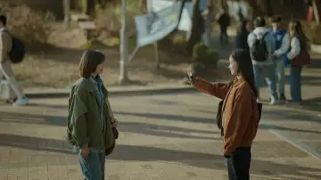 Backdrop к сериалу "You and Everything Else" #1481204