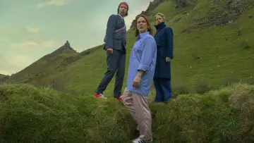 Backdrop к сериалу "How to Get to Heaven from Belfast" #1481838