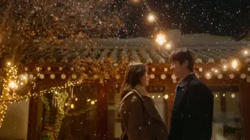 Backdrop к сериалу "In Your Radiant Season" #1478696