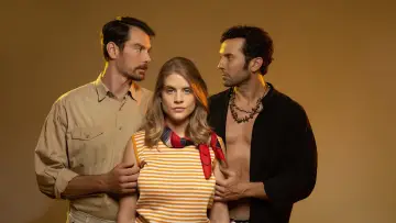 Backdrop for the TV series "Η Παραλία" #1345632