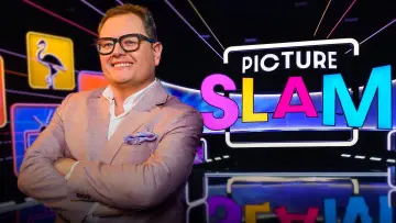 Backdrop for the TV series "Alan Carr