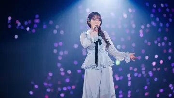 Backdrop for the TV series "IU Concert Live Clip" #1602374