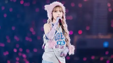 Backdrop for the TV series "IU Concert Live Clip" #1602386