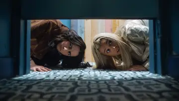 Backdrop for the TV series "Such Brave Girls" #1548722