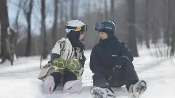 Backdrop for the TV series "Ski into Love" #1494397
