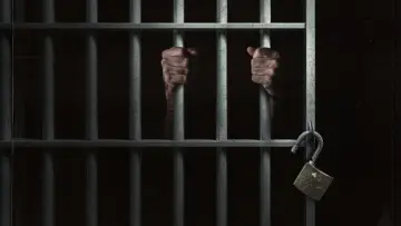Backdrop for the TV series "Unlocked: A Jail Experiment" #1483319