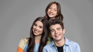 Backdrop for the TV series "The Thundermans: Undercover" #1476100