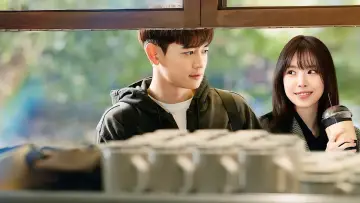 Backdrop к сериалу "Romance in the House" #1501415