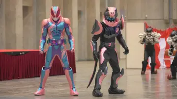 Backdrop for the TV series "Kamen Rider Revice" #1441326