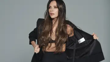 Backdrop for the TV series "Victoria Beckham" #1604699