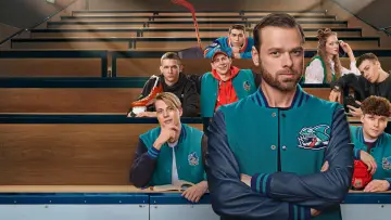 Backdrop к сериалу "Молодёжка. Новая смена" #1498276