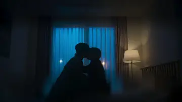 Backdrop for the TV series "Secret Relationships" #1508637