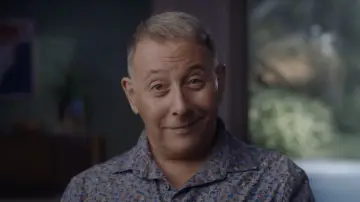 Backdrop for the TV series "Pee-wee as Himself" #1494063