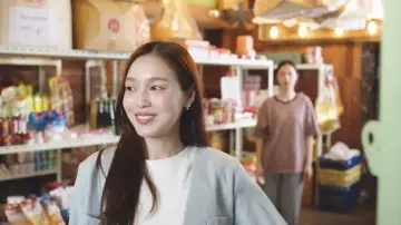 Backdrop for the TV series "Whale Store xoxo" #1506433