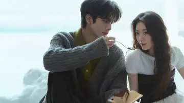 Backdrop for the TV series "Shine on Me" #1392412