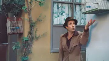 Backdrop for the TV series "Chespirito: Not Really on Purpose" #1458754