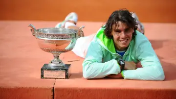 Backdrop for the TV series "Rafa" #1474653