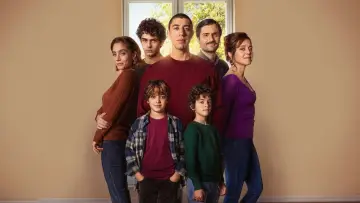 Backdrop for the TV series "My Family" #1473816