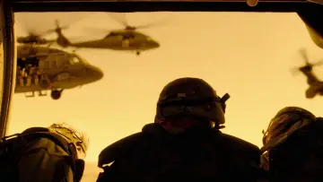 Backdrop for the TV series "Surviving Black Hawk Down" #1508047