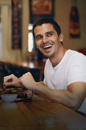 Poster for the TV series "No Taste Like Home with Antoni Porowski" #1494012