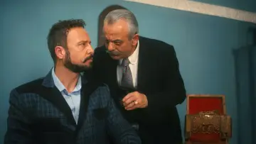 Backdrop for the TV series "Taht El Ard" #1507846