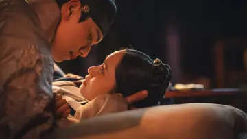 Backdrop for the TV series "Bon Appétit, Your Majesty" #1410548