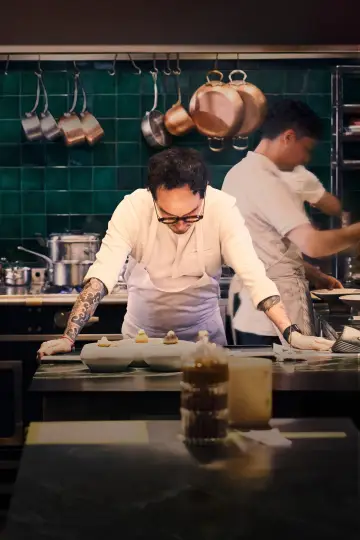 Poster for the TV series "Knife Edge: Chasing Michelin Stars" #1496439