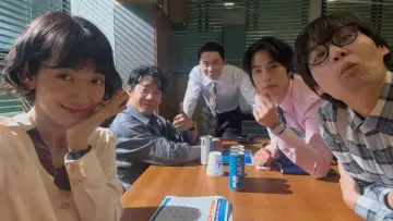 Backdrop for the TV series "Undercover Miss Hong" #1442611