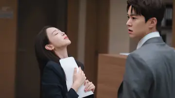Backdrop к сериалу "Filing for Love" #1420804