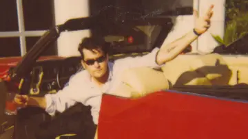 Backdrop к сериалу "aka Charlie Sheen" #1499148