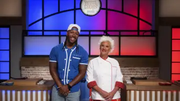 Backdrop for the TV series "Worst Cooks in America" #1396814