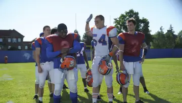 Backdrop к сериалу "Blue Mountain State" #1384281