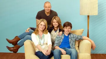 Backdrop for the TV series "Melissa & Joey" #1399878