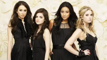 Backdrop for the TV series "Pretty Little Liars" #1282500