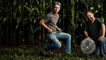 Backdrop for the TV series "American Pickers" #1367427