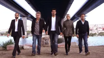 Backdrop к сериалу "Ezel" #1379855